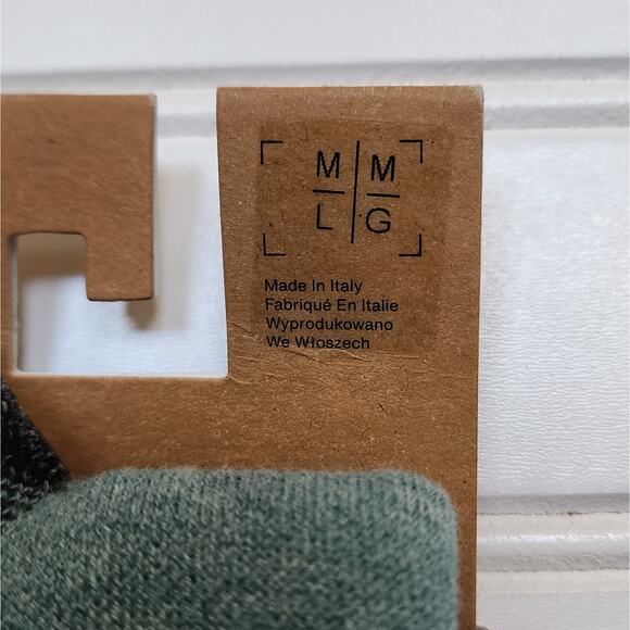 NWT Burton Women's Emblem Midweight Socks-M/L (7-10) - Picture 3 of 6